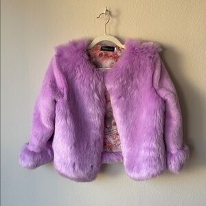 Chic Purple Faux Fur Jacket Cozy cropped fit with puff sleeves Glamorous Style